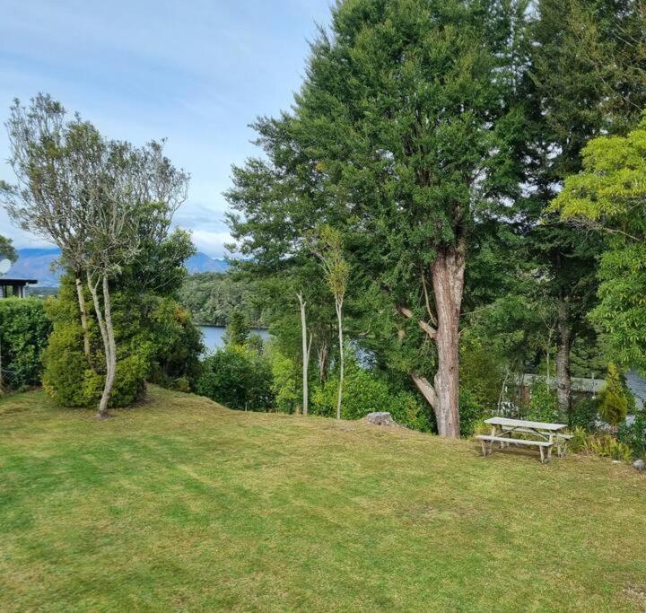 Manapouri Beech Haven Villa Bagian luar foto